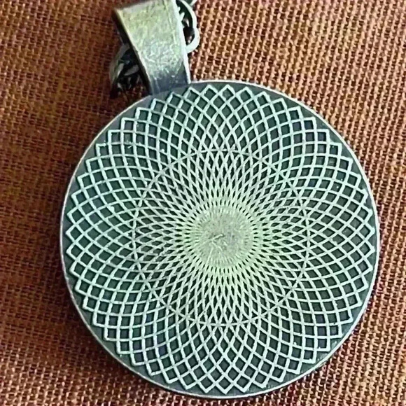 Konark Sun Temple Necklace - Picture 2 of 3